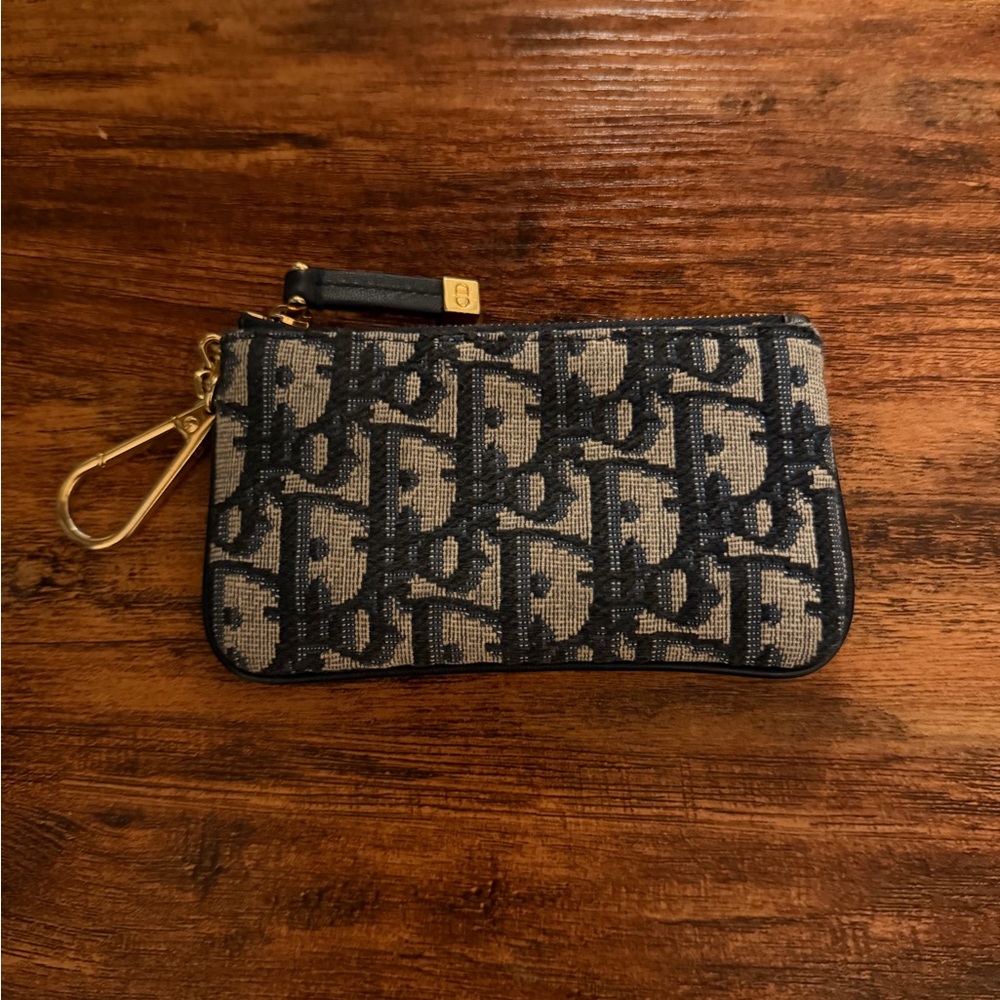 DiorTravel Myrte Zipped Key Case - Picture 2 of 5